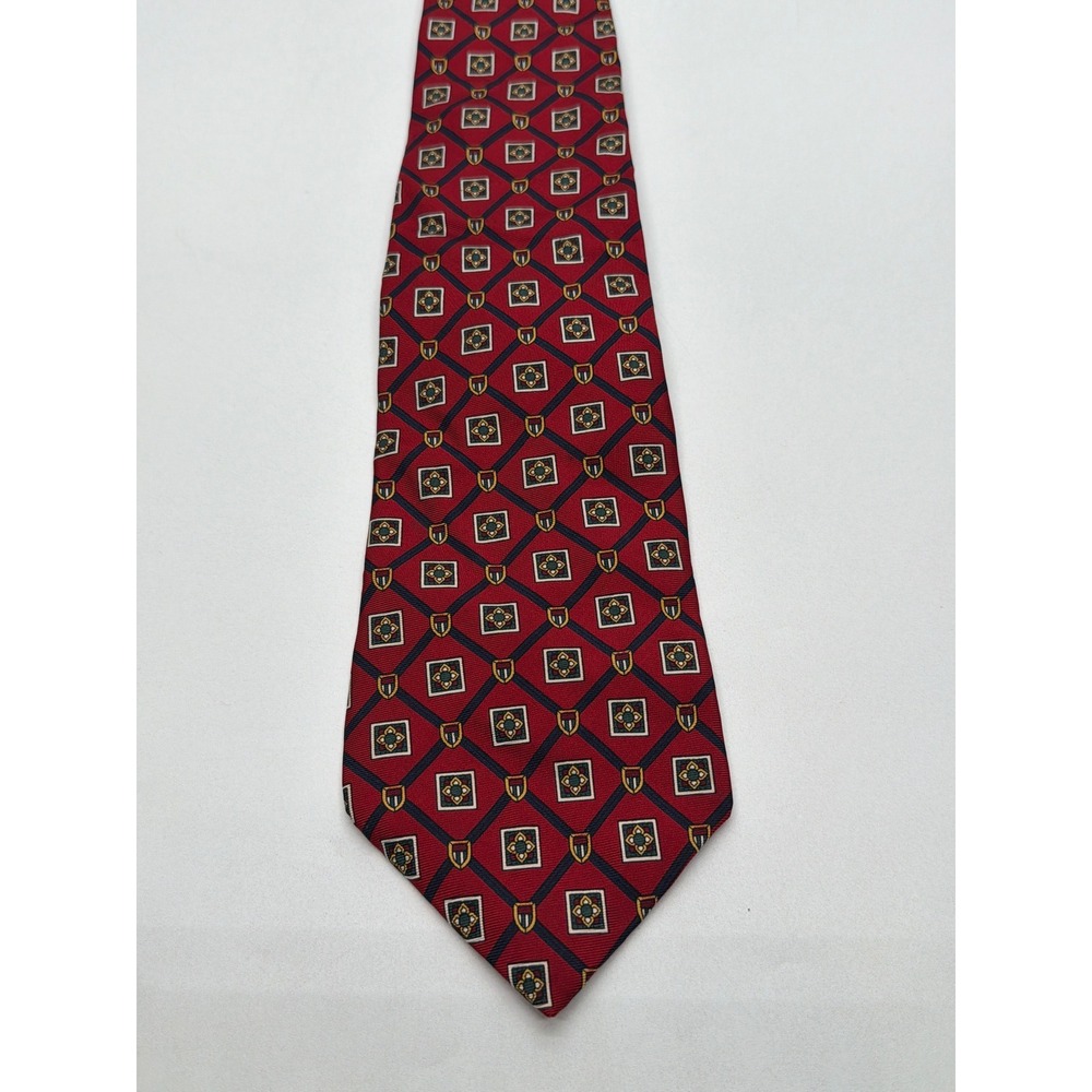 Tommy Hilfiger Mens Red Silk Geometric Crest Medallion Tie Made in USA Italian